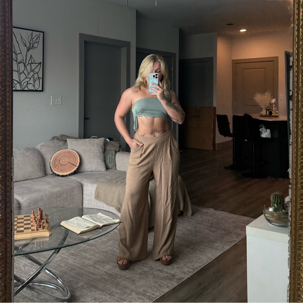 Women's Tan Wide-Leg Pants